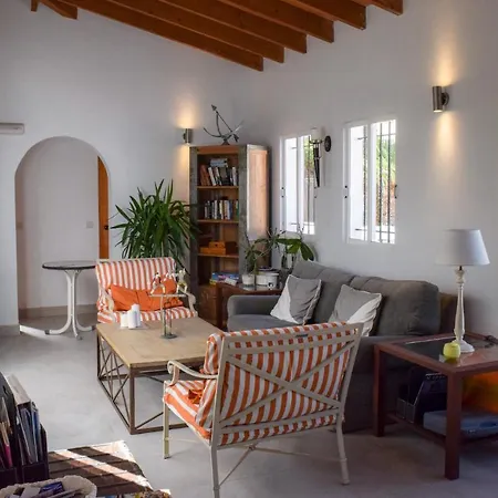 Alexia - Isla - Sunny One Bedroom - Balcony-terrace Apartment Port de Pollenca