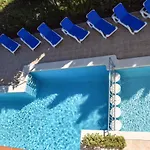 Apartment Alexia Isla Direct Pool Access 1b 9min To Sea 5 Min To Town At1833 *