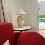 Alexia Isla Direct Pool Access 1b 9min To Sea 5 Min To Town At1833 Apartment *