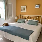 Apartment Alexia Isla Direct Pool Access 1b 9min To Sea 5 Min To Town At1833