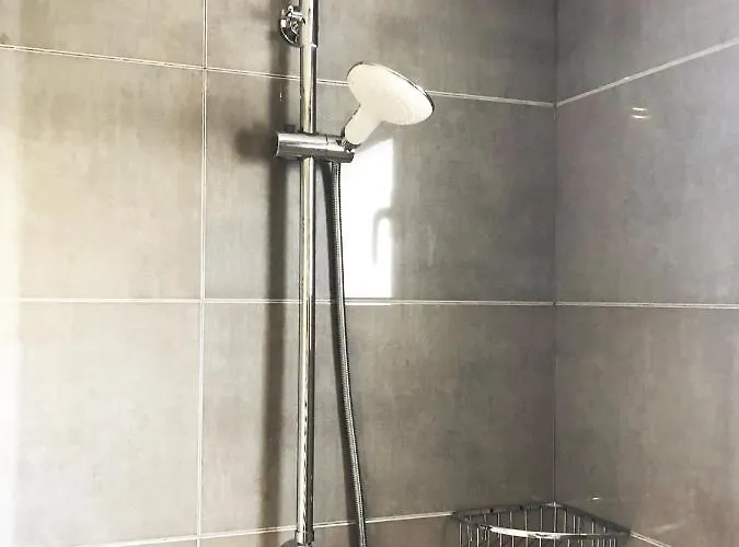 Alexia Isla Direct Pool Access 1b 9min To Sea 5 Min To Town At1833 *