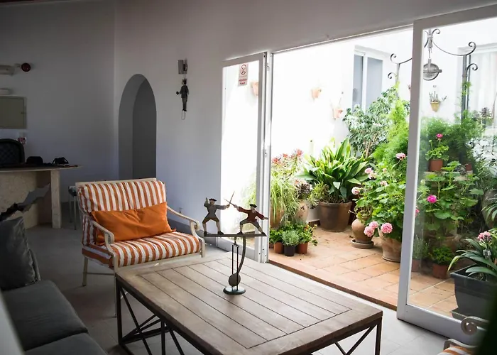 Alexia Isla Direct Pool Access 1b 9min To Sea 5 Min To Town At1833 *