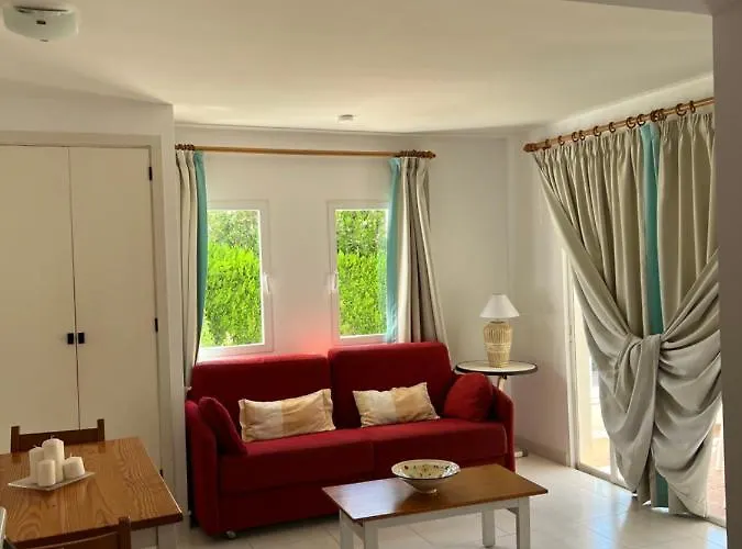 Alexia Isla Direct Pool Access 1b 9min To Sea 5 Min To Town At1833