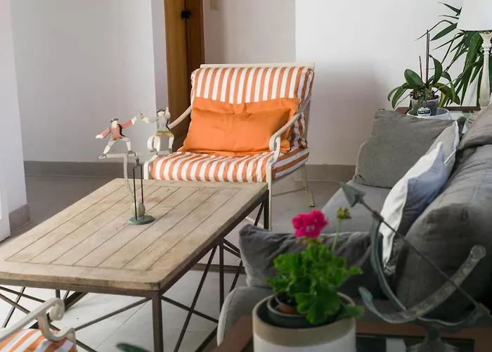 Alexia Isla Direct Pool Access 1b 9min To Sea 5 Min To Town At1833